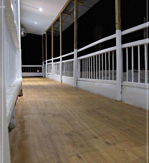 اتاق استاندارد, Náutico De Paita