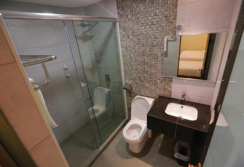 חדר משפחתי דלוקס, Pantai Regal