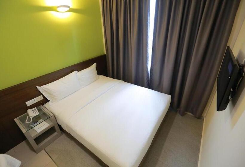 חדר דחוקס עם מיטת קינג, Pantai Regal