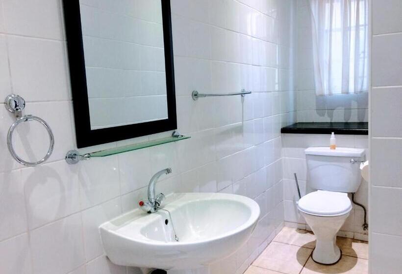 풀장 전망 디럭스 룸, Polokwane Place