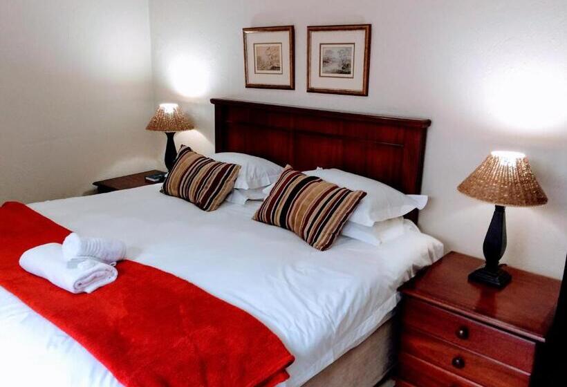 Номер Deluxe Вид на Бассейн, Polokwane Place