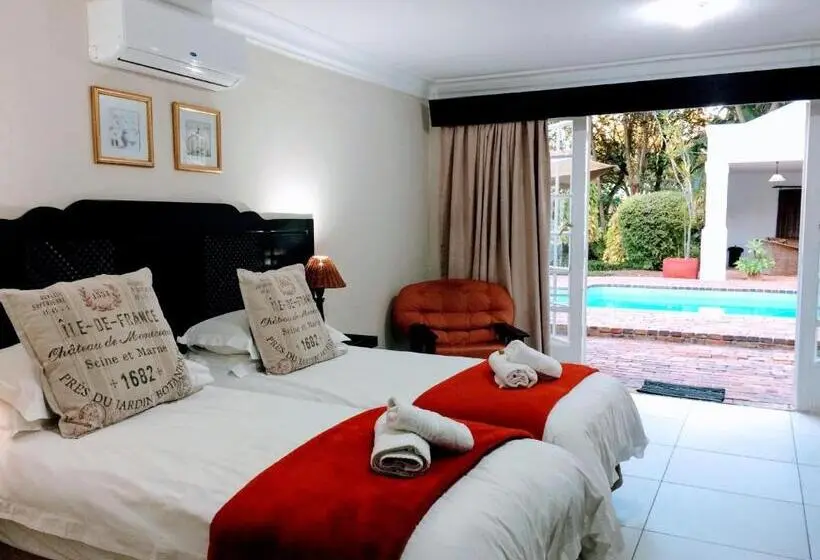 プールの見えるデラックスルーム, Polokwane Place