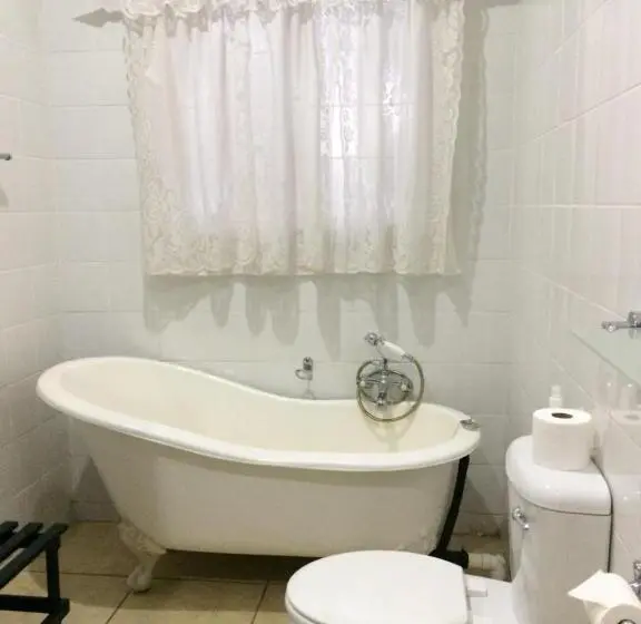 デラックストリプルルーム, Polokwane Place