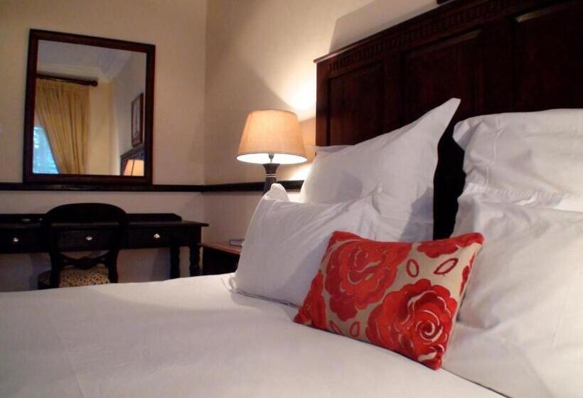 디럭스 트리플 룸, Polokwane Place