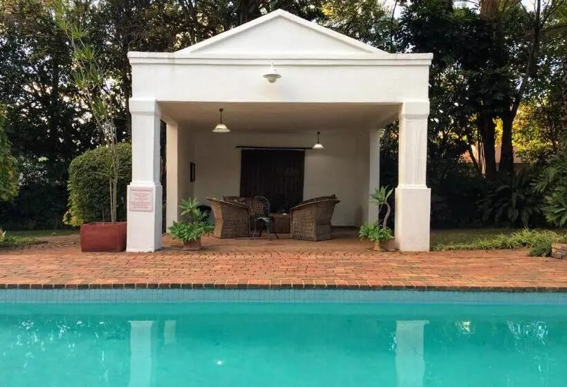 プールの見えるデラックスルーム, Polokwane Place