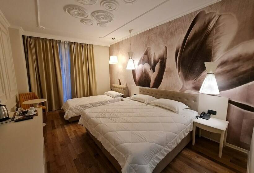舒适三人间, Regina City Hotel & Spa