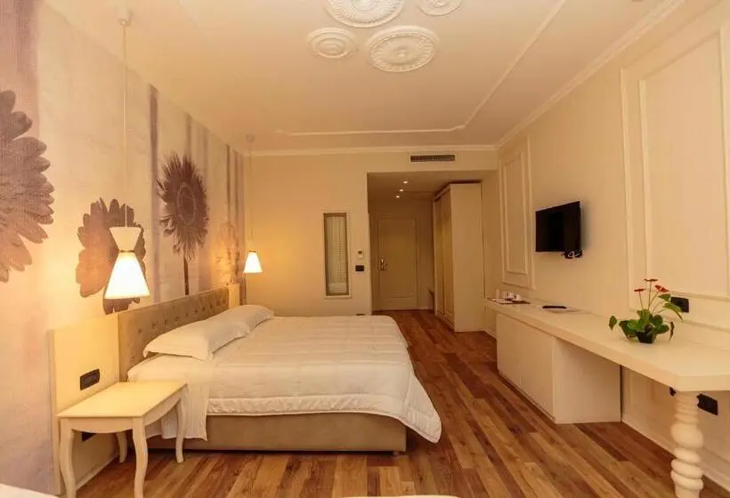 Comfort Triple Room