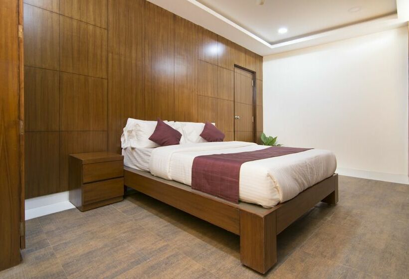 Studio Standard, Shoba Tulip