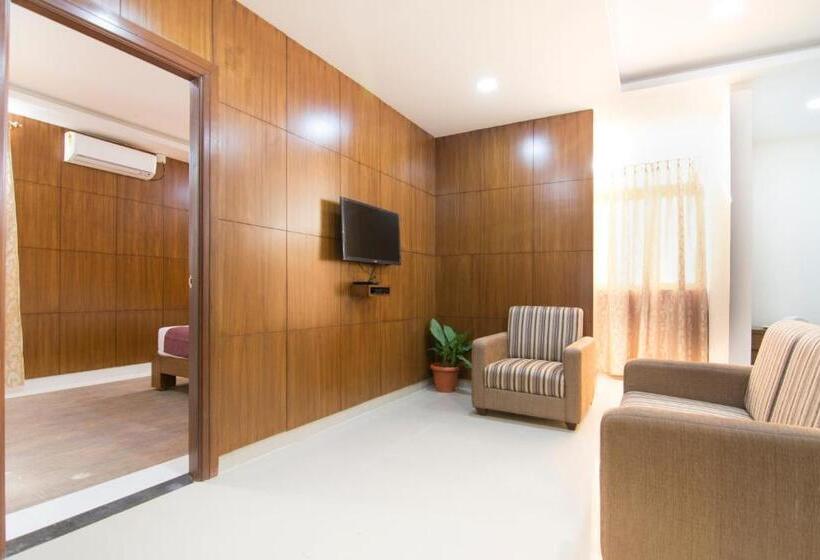 Studio Standard, Shoba Tulip