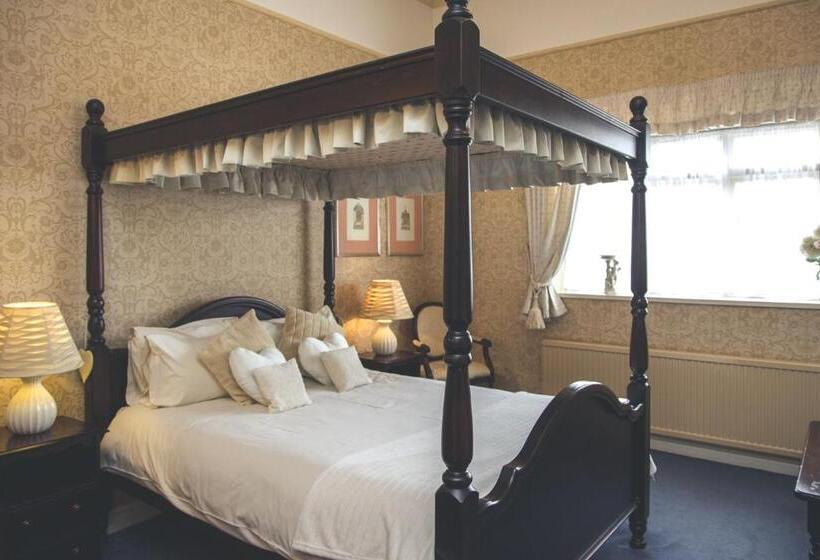 חדר אקזקיוטיב, The Bell