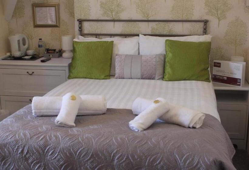 غرفة قياسية ثلاثية, The Heidi Bed & Breakfast