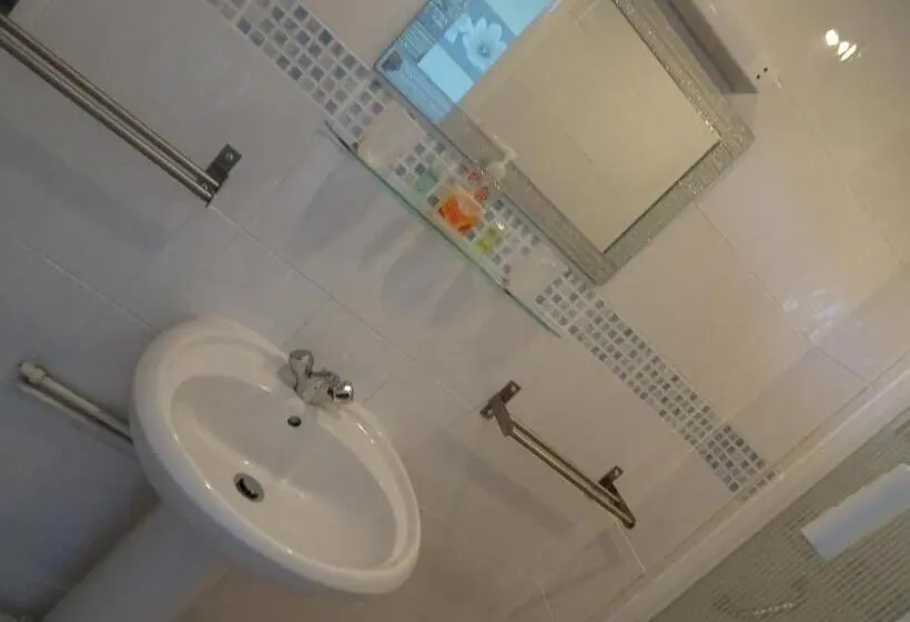 デラックスの４人部屋, The Heidi Bed & Breakfast