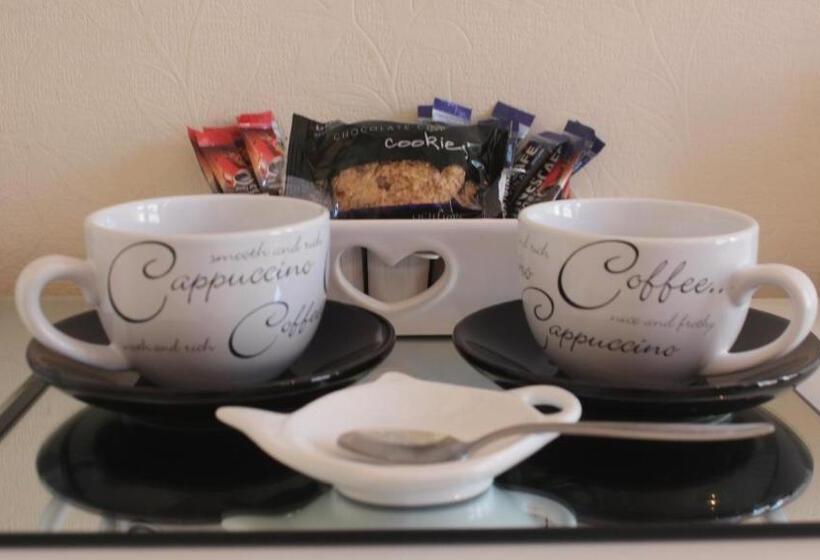 Номер Стандарт Индивидуальный Совместная Ванная, The Heidi Bed & Breakfast