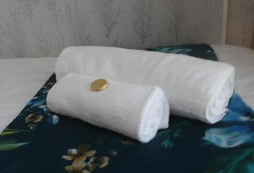 バスルーム共有のシングルスタンダード, The Heidi Bed & Breakfast