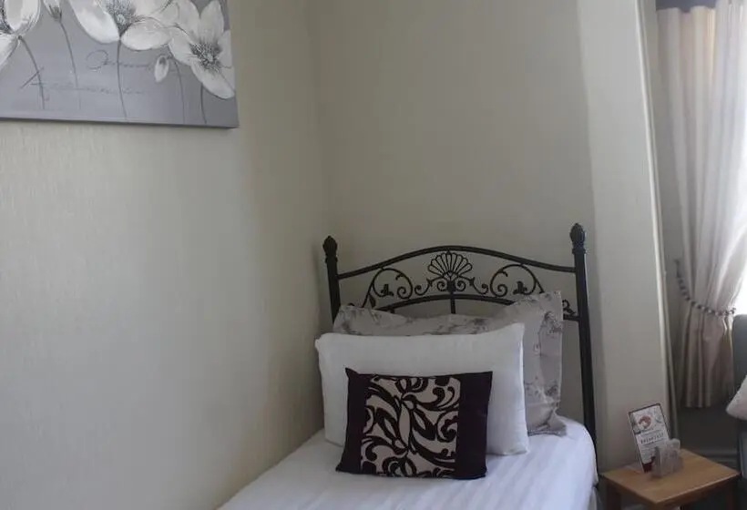 デラックスの４人部屋, The Heidi Bed & Breakfast