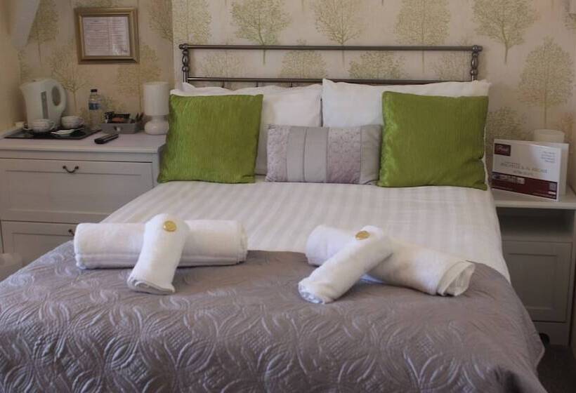 غرفة قياسية ثلاثية, The Heidi Bed & Breakfast