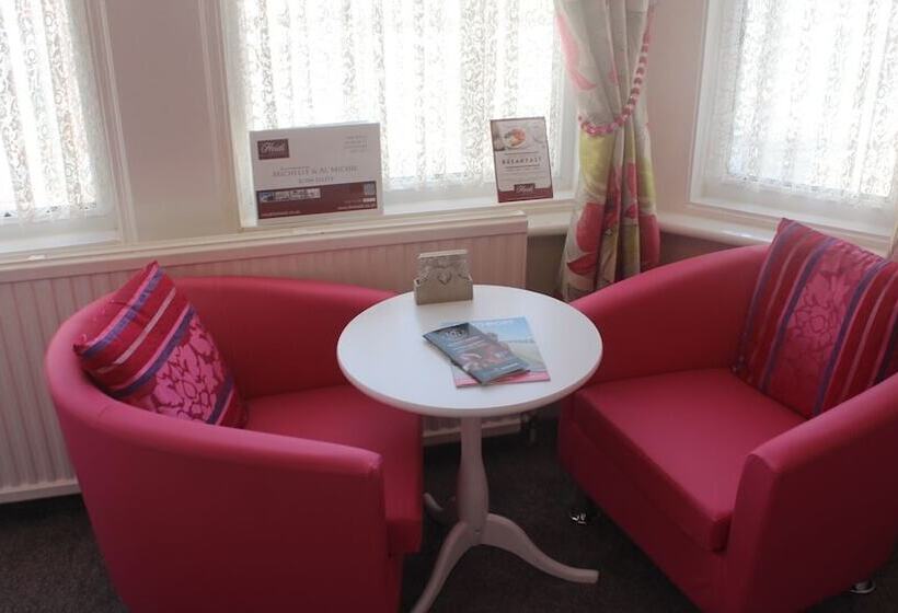 Номер Стандарт Трехместный, The Heidi Bed & Breakfast