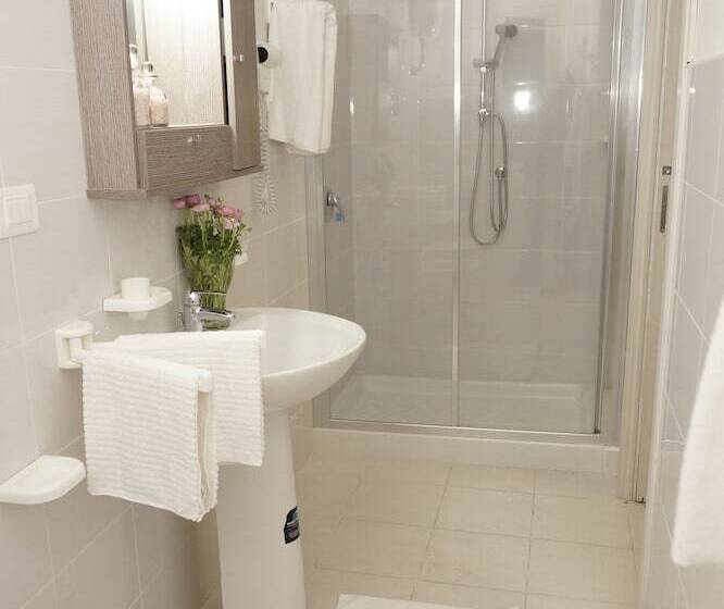 חדר קלאסי לארבעה, Valleverde