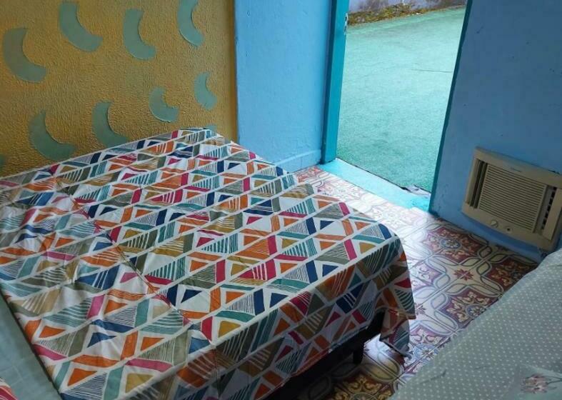 חדר משפחתי חדר אמבטיה משותף, Rolds Hostel