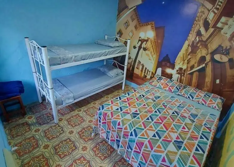 Perhehuone Jaettu Kylpyhuone, Rolds Hostel