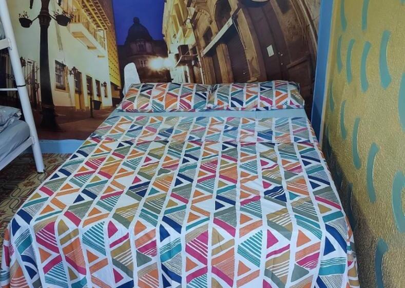 חדר משפחתי חדר אמבטיה משותף, Rolds Hostel