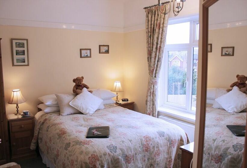 Номер Стандарт, Whitemoor House B&b
