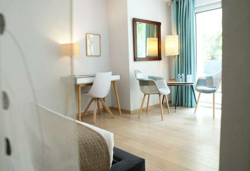 חדר סטנדרט, Couette Et Café