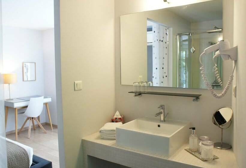 חדר סטנדרט, Couette Et Café