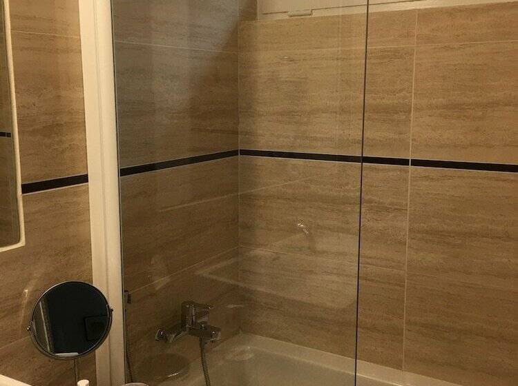 חדר סטנדרט, Couette Et Café