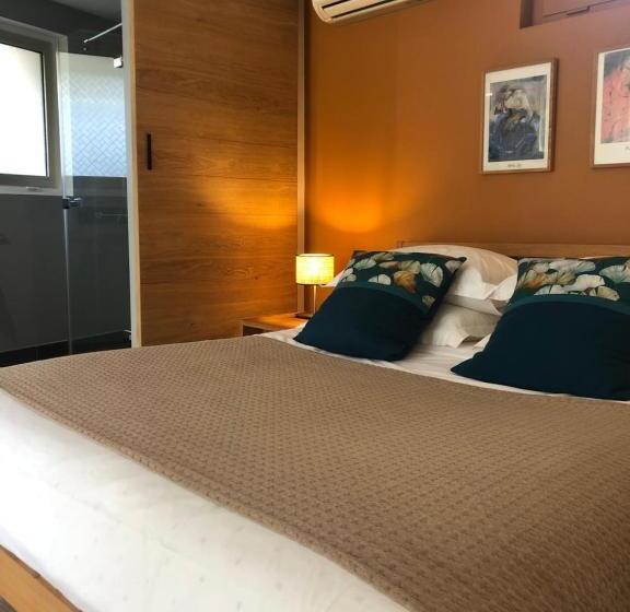 חדר סטנדרט, Couette Et Café