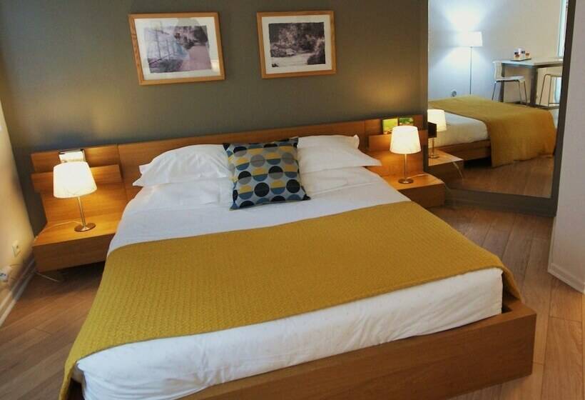 חדר סטנדרט, Couette Et Café