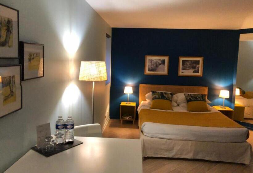 חדר סטנדרט לשלושה עם נוף לגינה, Couette Et Café