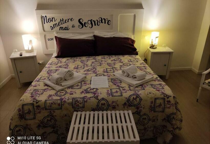 اتاق لوکس, Ramo Rosso Di Paolo Natalini