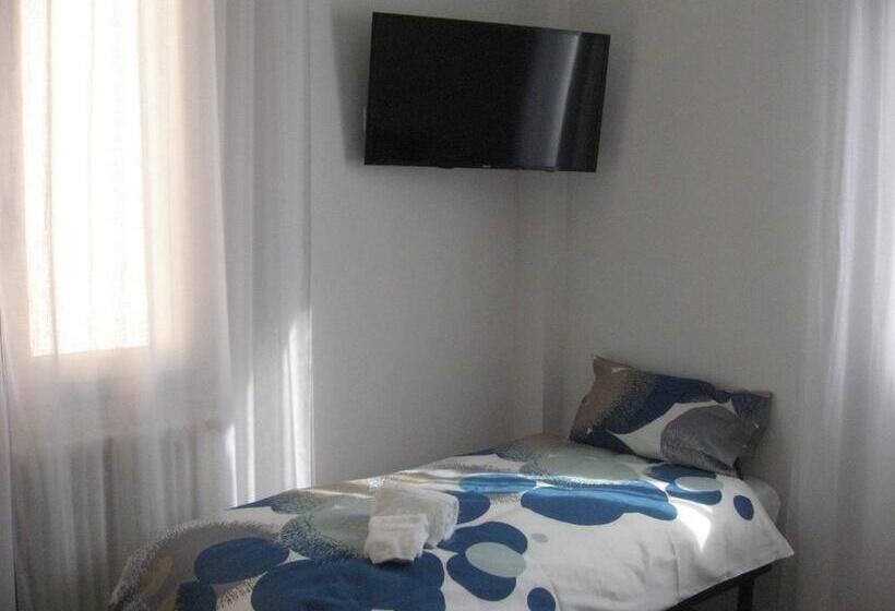 اتاق لوکس, Ramo Rosso Di Paolo Natalini