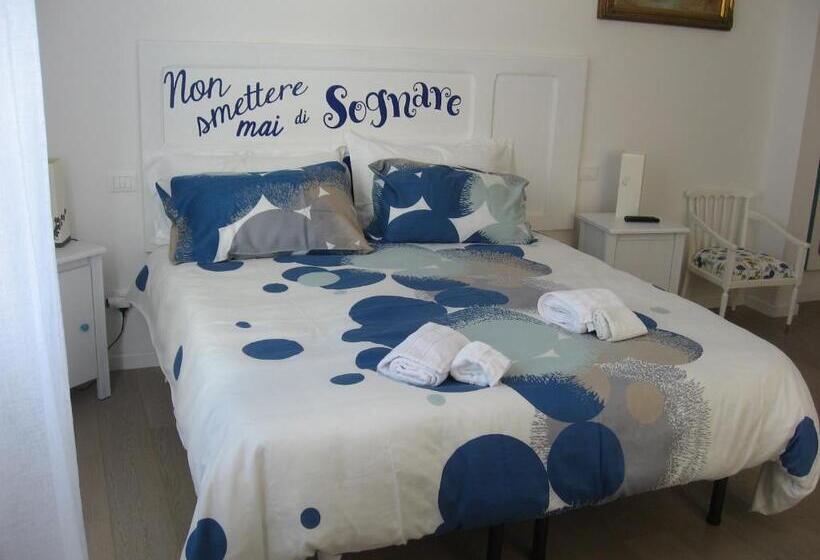 اتاق لوکس, Ramo Rosso Di Paolo Natalini