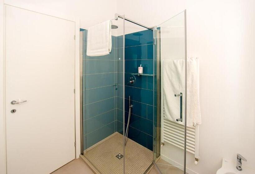 اتاق لوکس, Ramo Rosso Di Paolo Natalini