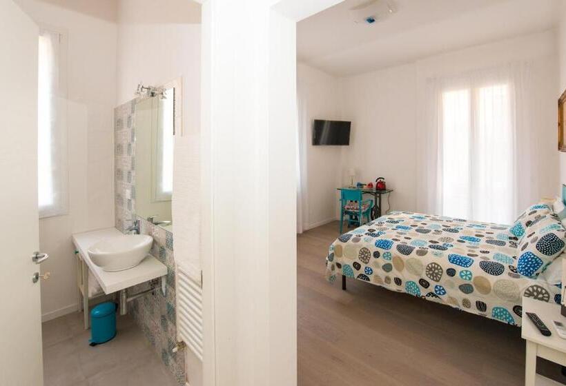 اتاق لوکس, Ramo Rosso Di Paolo Natalini