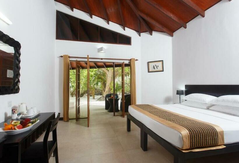 Standard Bungalow, Embudu Village Resort