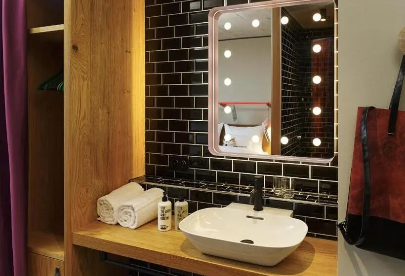 اتاق استاندارد, 25hours Hotel Langstrasse