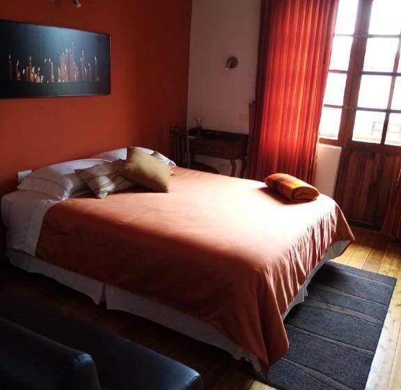Quarto Estandar com Sacada, Casa Ecuatreasures Centro Historico