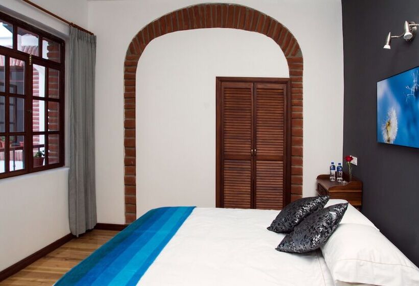 Quarto Superior Interior, Casa Ecuatreasures Centro Historico
