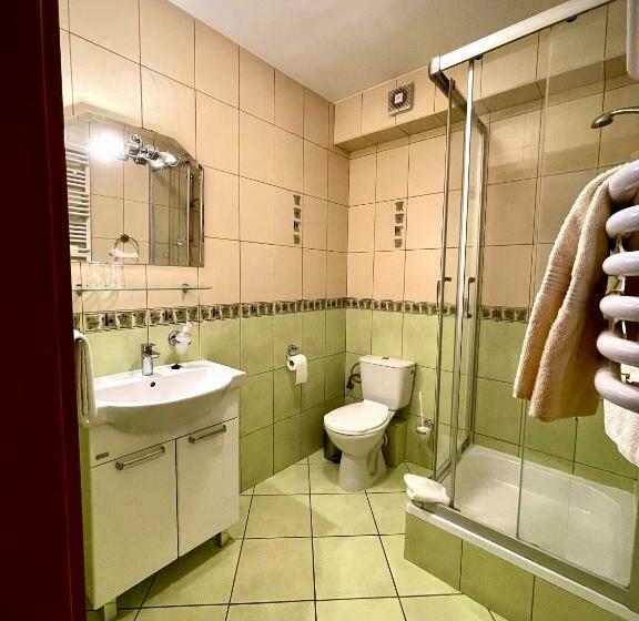 Номер Стандарт, Dowhań