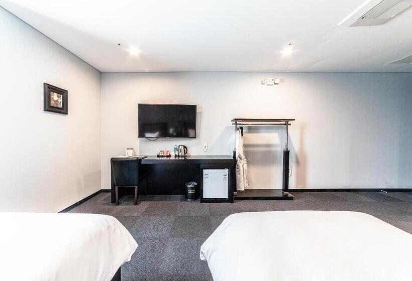 标准间, Gangneung Tourist