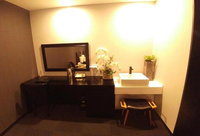 豪华三人间, Gangneung Tourist