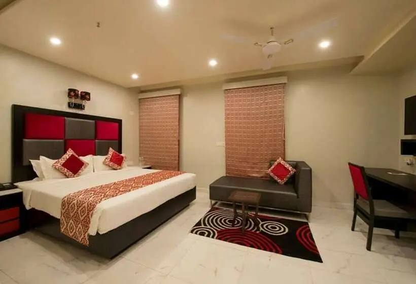 スタンダードスタジオ, Regenta Inn Vadodara, 500m From Railway Station