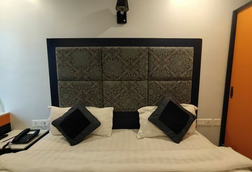 חדר סופריור, Regenta Inn Vadodara, 500m From Railway Station