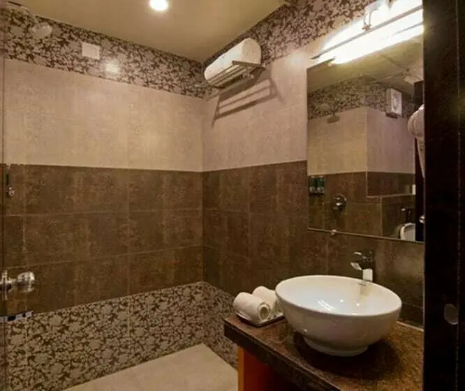 デラックスルーム, Regenta Inn Vadodara, 500m From Railway Station