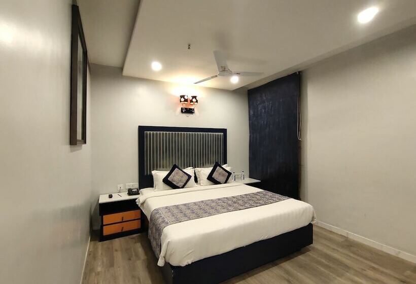 חדר סטודיו סטנדרד, Regenta Inn Vadodara, 500m From Railway Station