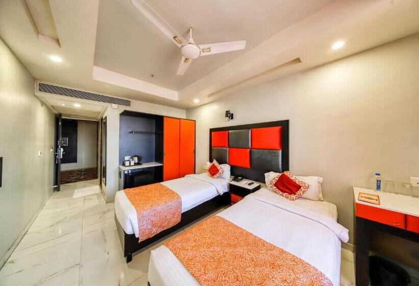 חדר סופריור, Regenta Inn Vadodara, 500m From Railway Station