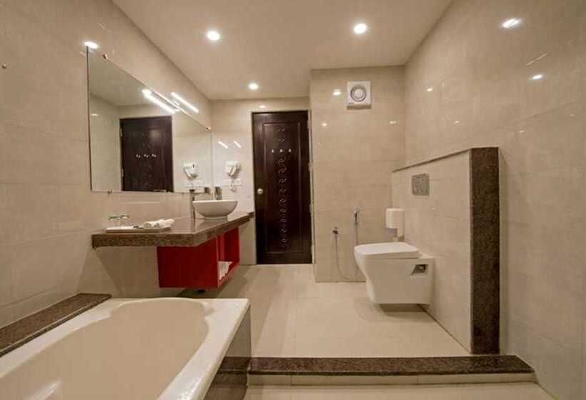 סוויטה, Regenta Inn Vadodara, 500m From Railway Station